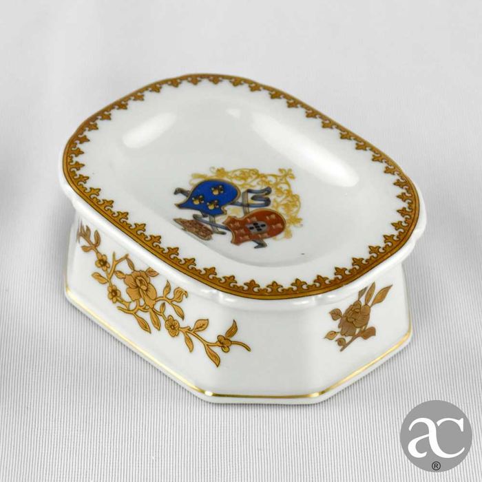 Aaleiro Vista Alegre, Brasões de Armas El-Rei D. Carlos I e D. Amélia