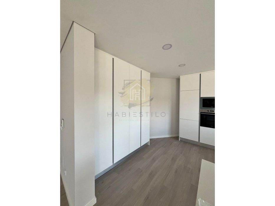 Apartamento T2 Em brejos de Azeitão com varanda