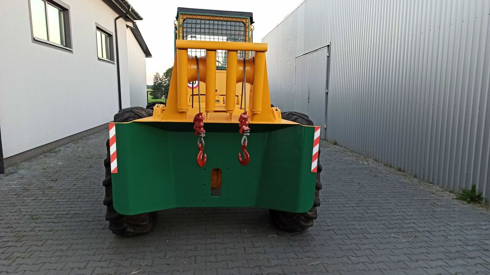 Ciągnik Leśny Zrywkowy LKT 81 TURBO