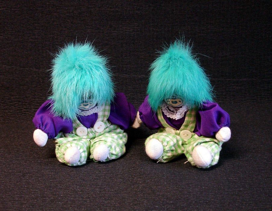 Bonecas e bonecos de porcelana