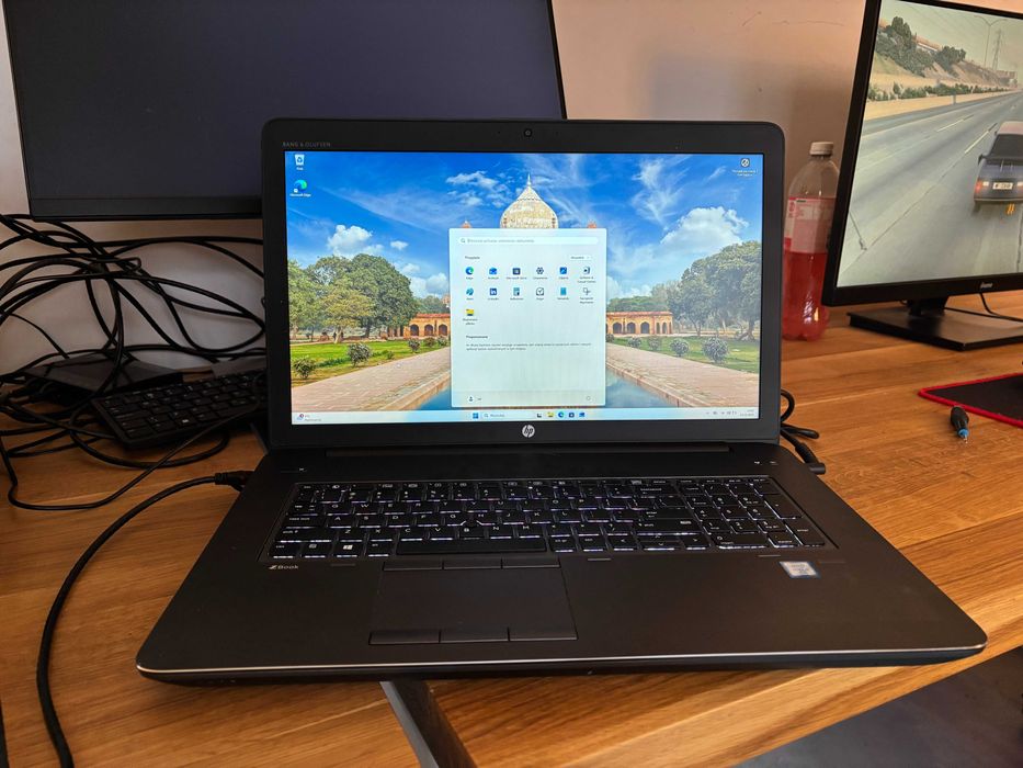 Laptop HP Z-BOOK G3 17'' I7-6820HQ / 256 GB / 16 GB RAM