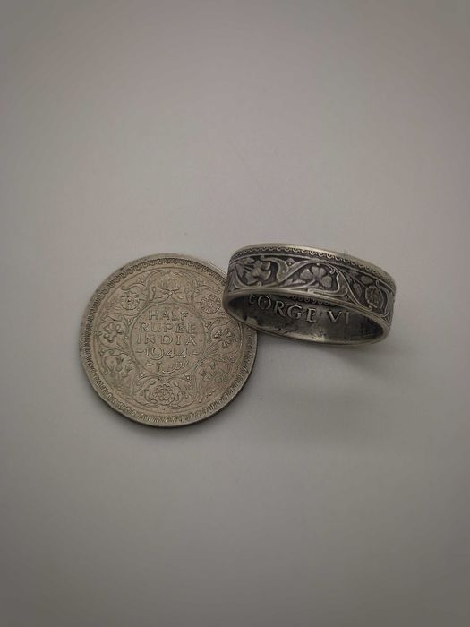 Obrączka z monety Half Rupee, coinring