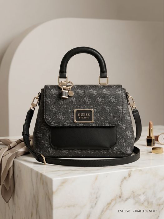 Нова сумка Guess