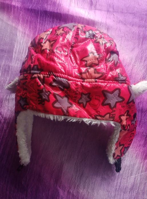 Nowa, ciepła czapka dziecięca uszatka w kolorowe gwiazdki,pilotka