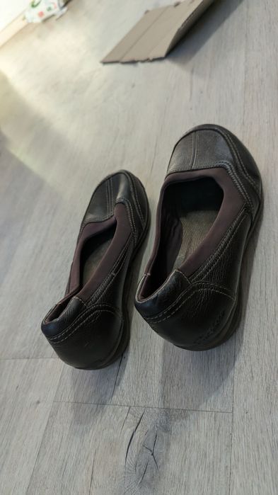 Шкіряні туфлі, Skechers 39