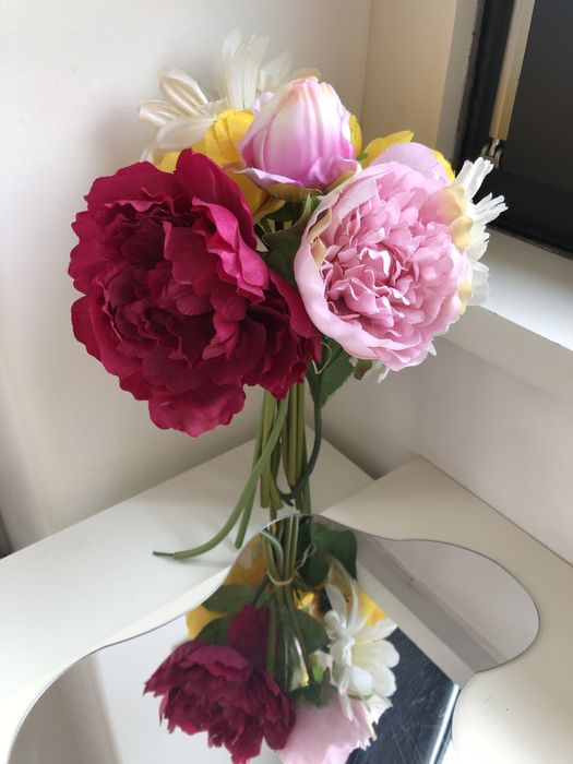 Bouquet de flores falsas