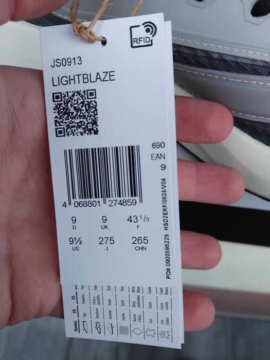 Buty adidas Lightblaze