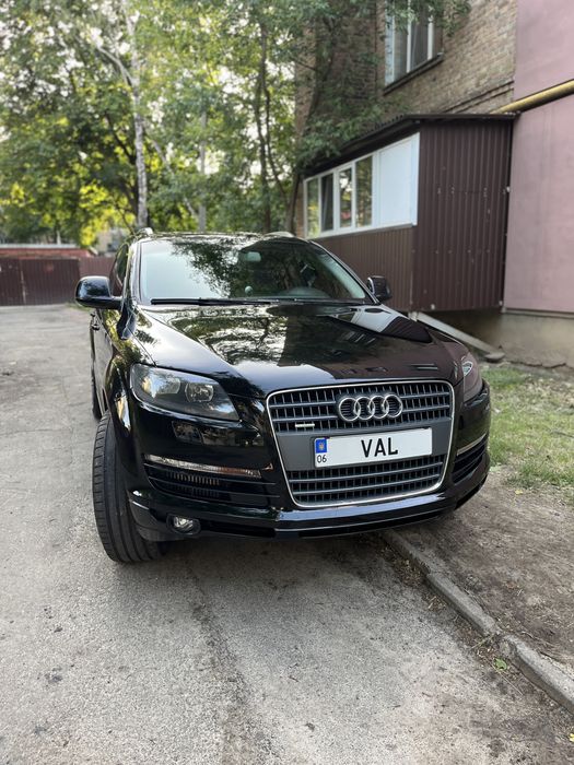 Продам AUDI Q7 4l