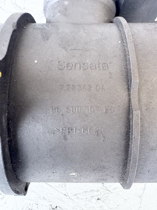 Розходомір повітря на Peugeot/Citroen 1.6 HDi 9650010780