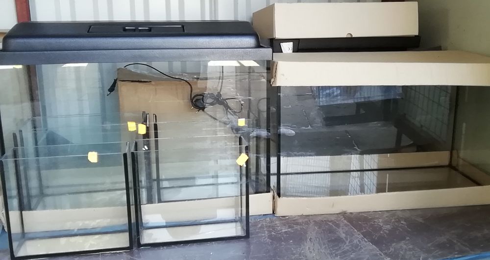 Akwarium proste 25l  ( dł 40cm x szer 25cm x wys 25cm.)