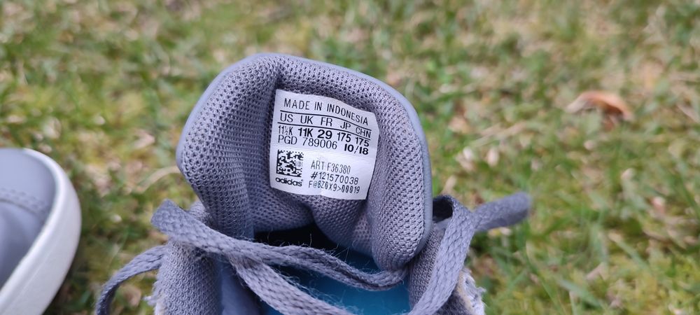 Sapatilhas ADIDAS n*29