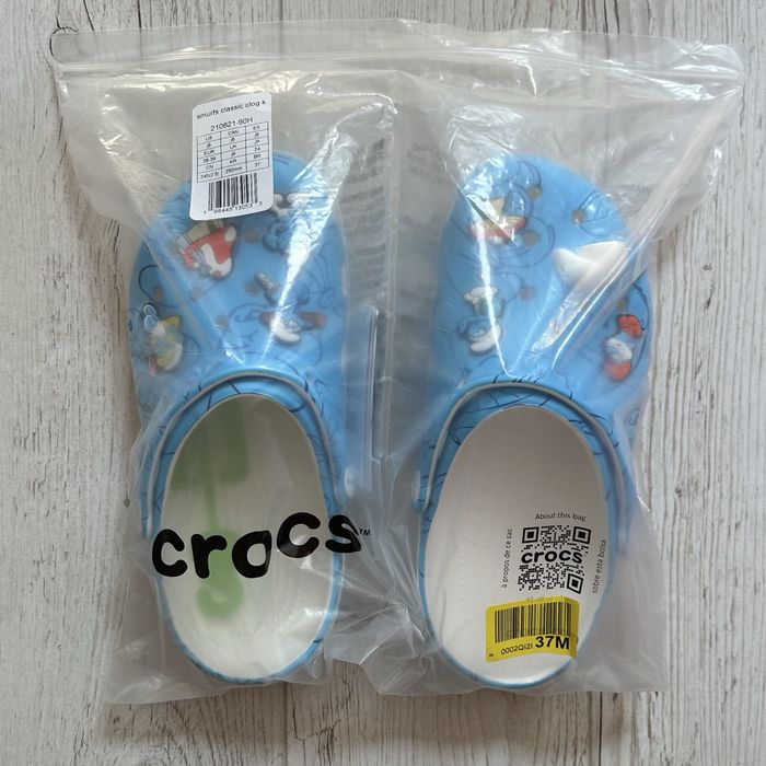 Chodaki klapki CROCS SMURFS CLASSIC CLOG K 38-39 J6 Smerfy prezent na Dzień Dziecka