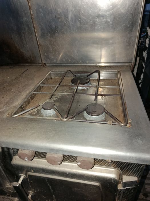 Vendo fogão a lenha e gaz