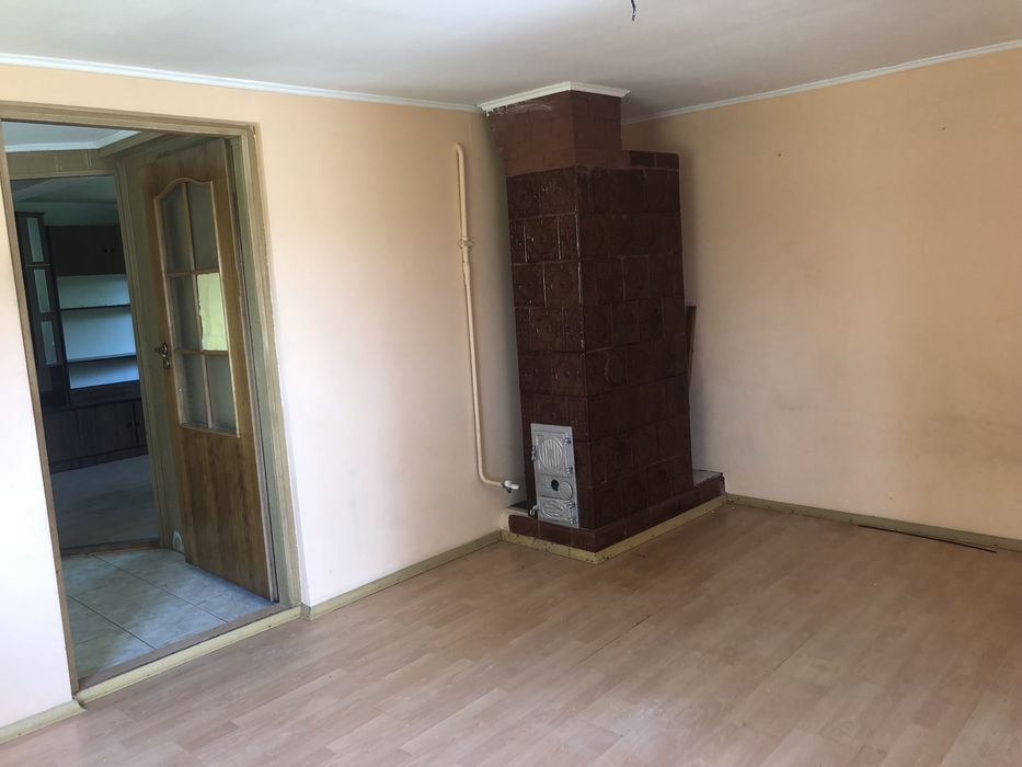 Продається будинок в центрі села Уличне