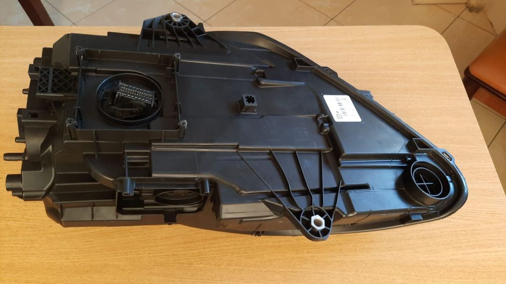 Фара Porsche Macan 2019 2020 2021 2022 права оригінал USA