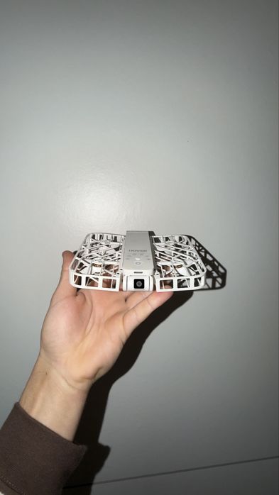 Drone Hover Air X1437240918317486081