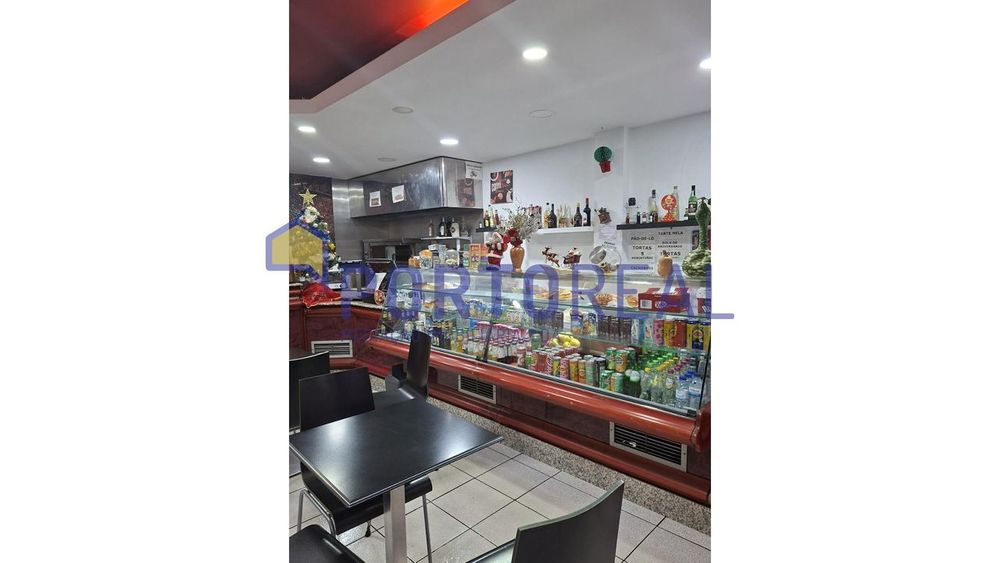 Trespasse Pastelaria em Fânzeres