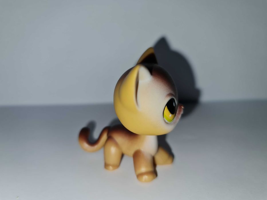 Oryginalny Littlest pet shop brązowy kot shorthair #19 LPS