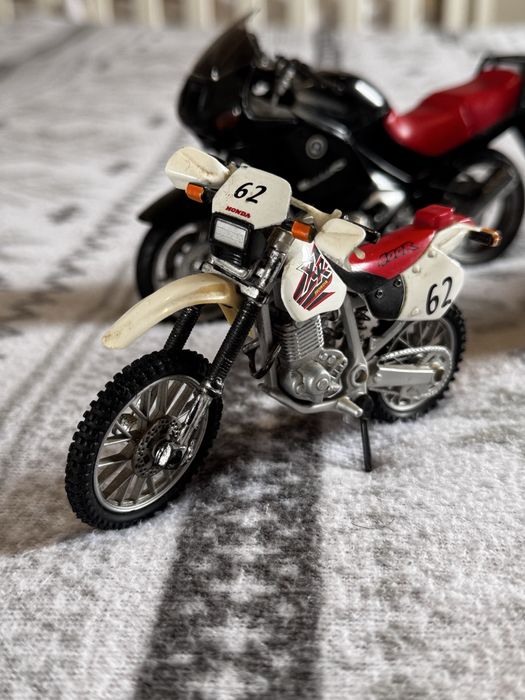 Lote de 3 motos variadas marcas