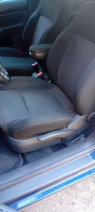 Vw golf  IV   1.9 TDI  130Cv  cx6 nacional  2003 1 registo histórico de manutenções