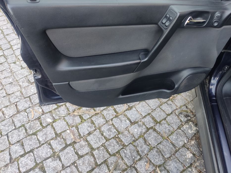 Opel astra 1.7 dti 5 lugares