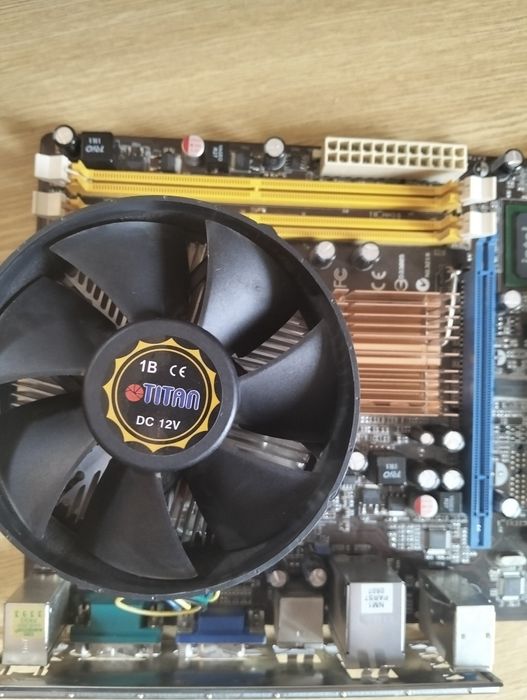 Материнская плата ASUS P5KPL-AM IN/ROEM/SI (LGA775) + Кулер Titan