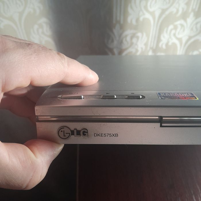 DVD LG в идеальном состоянии. Рабочий.