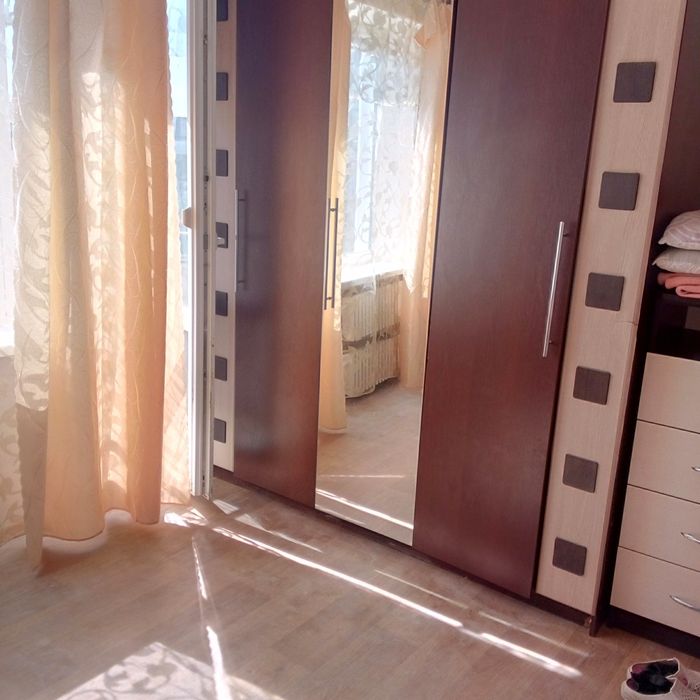 Посуточно почасово Червоний камінь 8