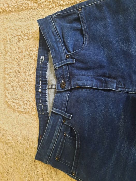Spodnie jeansy Levis 30/34 jak nowe
