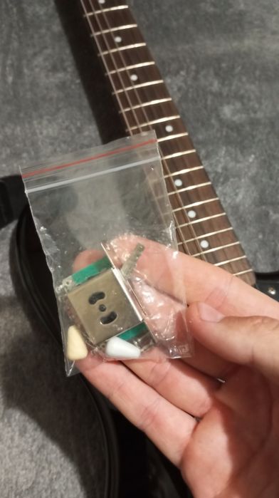 Squier Stratocaster hss