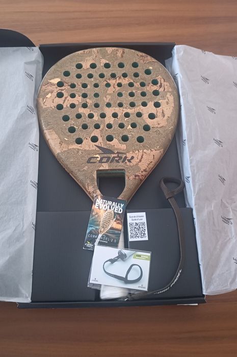 Cork padel Supreme Control IV - tem 5 jogos, estado igual a novo