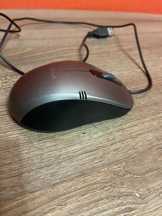 Компʼютерна мишка Trust.