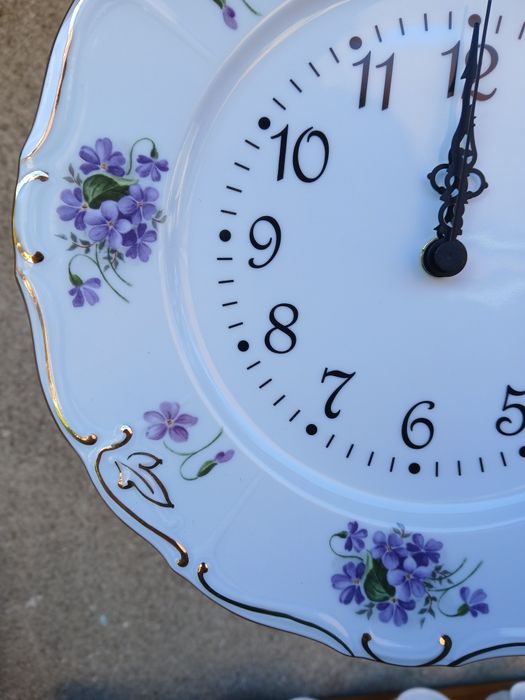 Годинник на стіну Фіалки Чехия фарфоровые часы на стену Фиалки