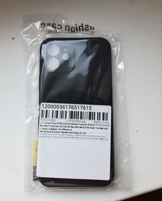 чохол на iPhone 12