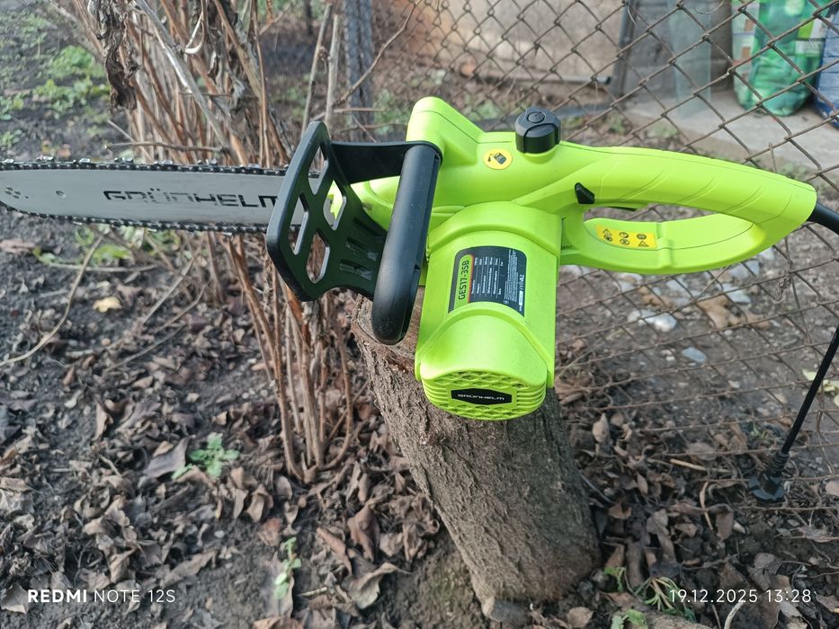 Електропилка Grunhelm GES17-35B