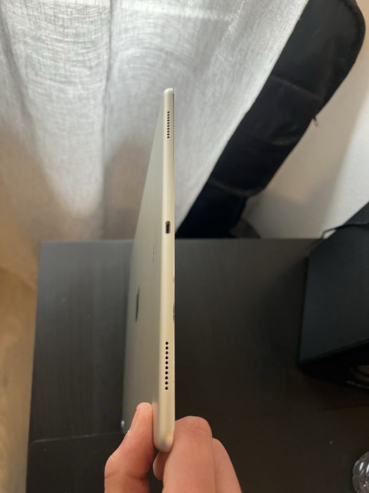 iPad Pro 12,9” 2.ª Geração 256GB + Cellular (4G)