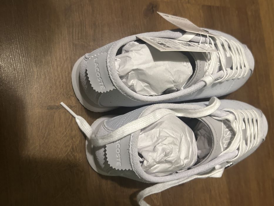 кросовки lacosta