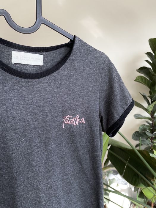 Tshirt PAN TU NIE STAŁ polska marka Facetka 36 S ciemno szara