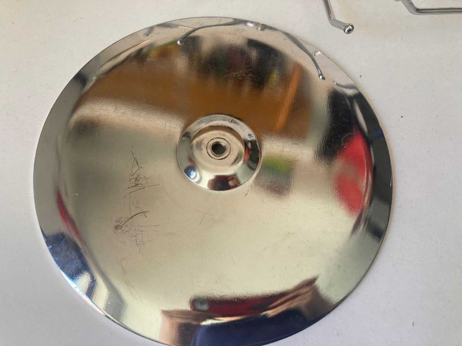 Expositor Rotativo em Metal para Jóias ou outros artigos