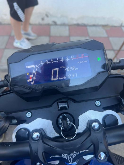 мотоцикл spark r33