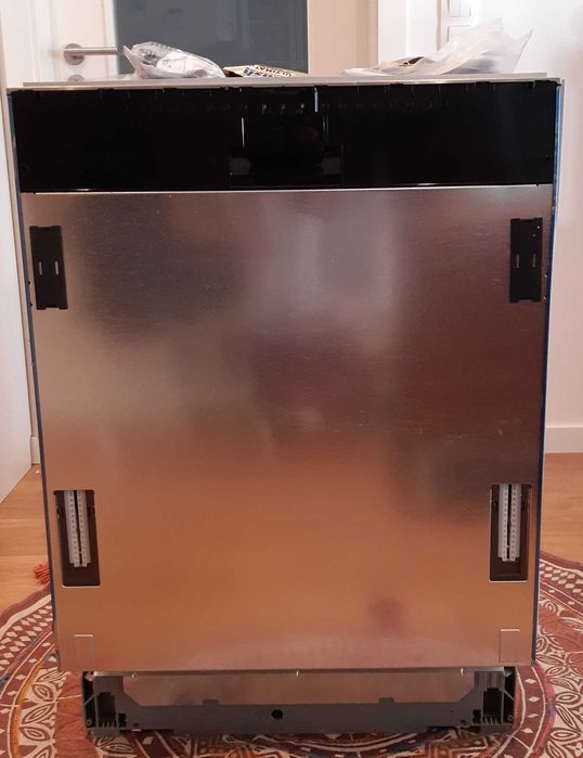 BOSCH Máquina lavar loiça encastre SBH4HVX03E a estrear OPORTUNIDADE