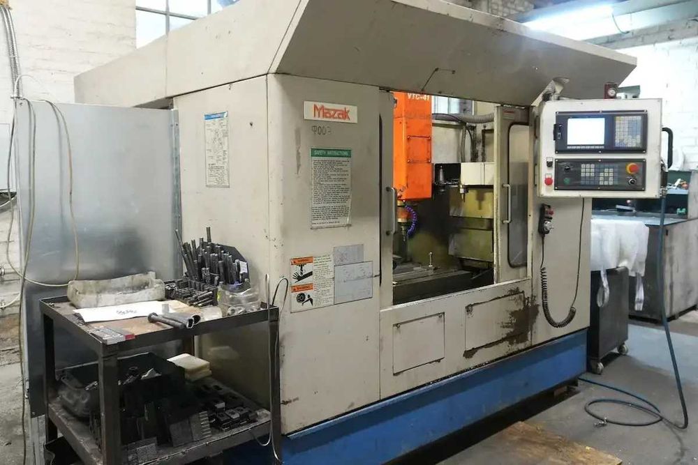 Фрезерний верстат з ЧПК / Фрезерный станок с ЧПУ MAZAK VTC-41