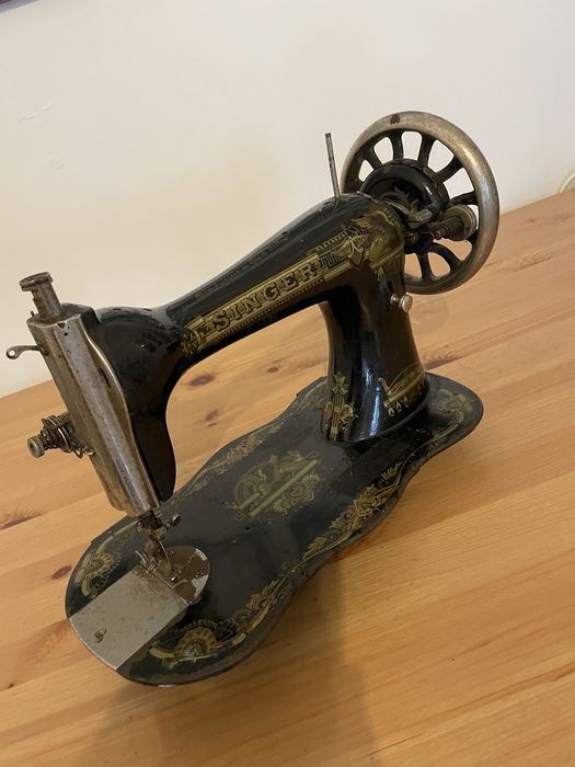 Maquina costura Singer  antiguidades