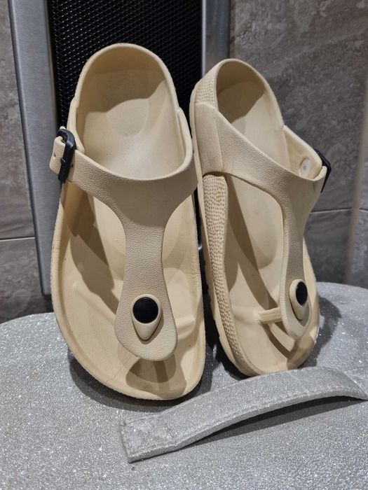 Klapki japonki crocsy 36 / 37