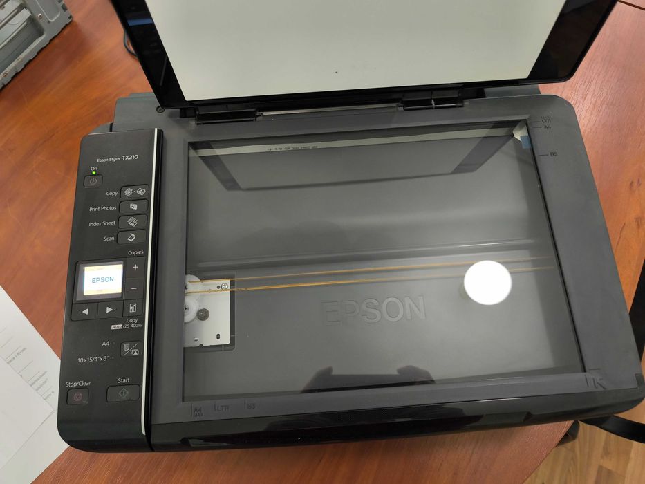 МФУ Epson Stylus TX210 (принтер, сканер, копір) під відновлення / на запчастини