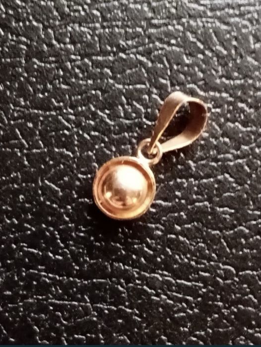 Продам золотий кулон