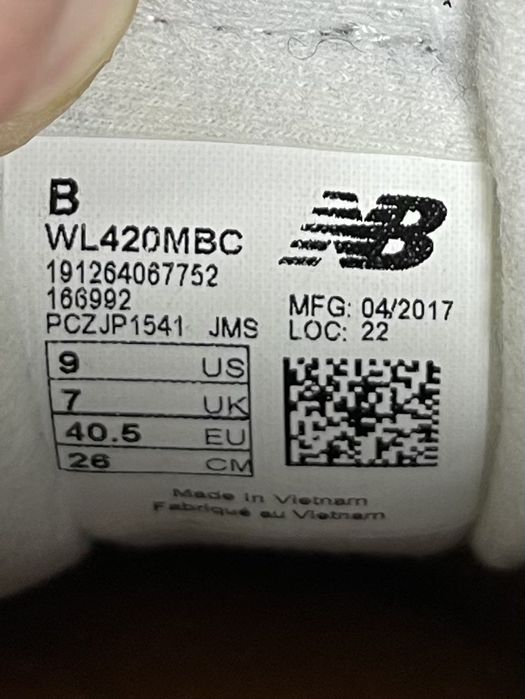 New balance кроссовки 40 размер женские спортивные черные