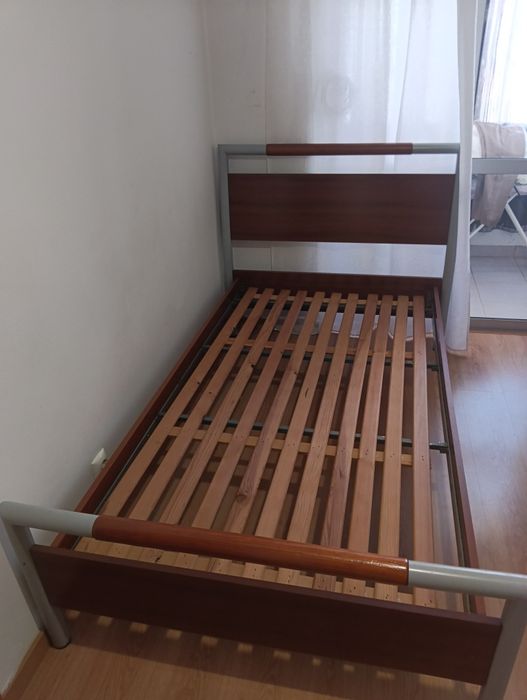 Cama de corpo e meio
