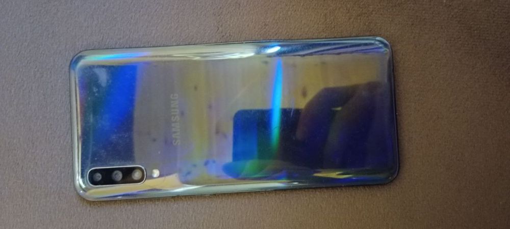 Samsung galaxy a50 6/128 ідеальний стан