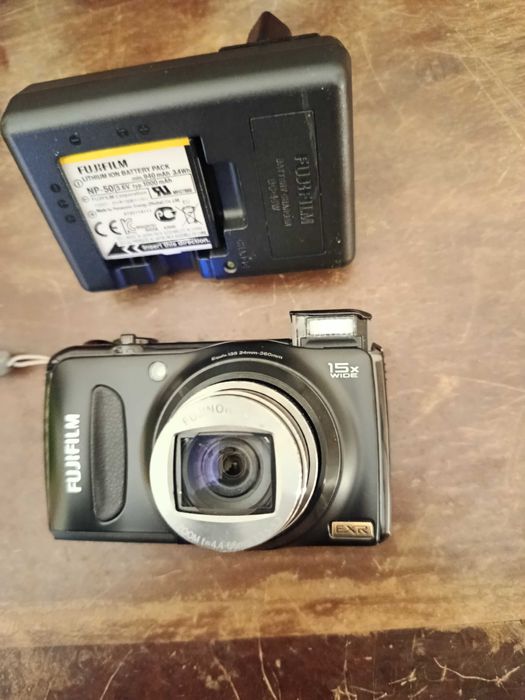 Câmara Fujifilm Fine pix F300 EXR
